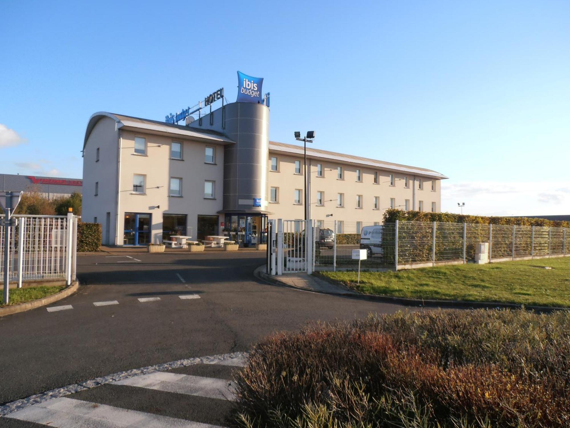 Ibis Budget Meung Sur Loire Exterior photo